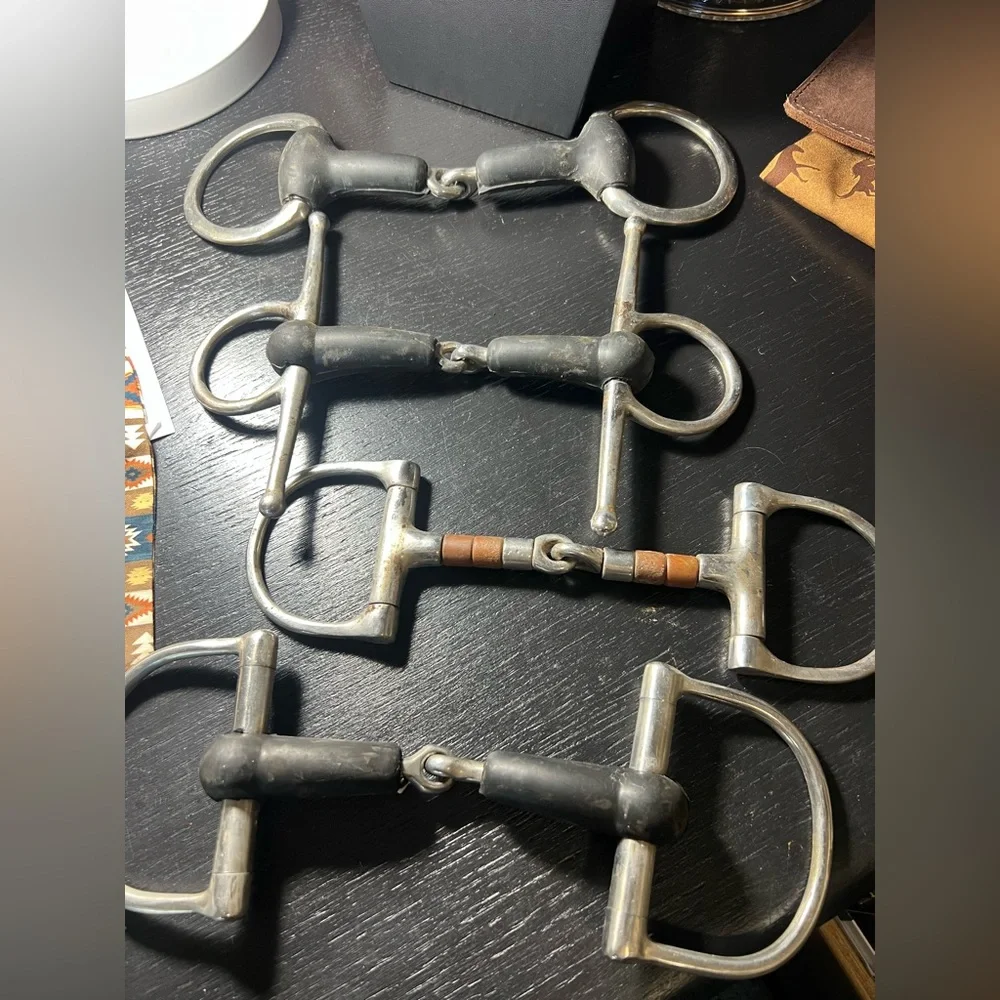 Snaffle Bit Lot - Picture 1 of 1
